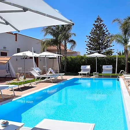 Blanche Holidays Hotel