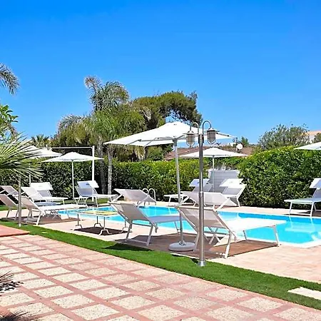 Hotel Blanche Holidays 3*
