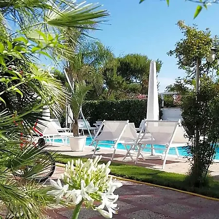 Hotel Blanche Holidays 3*