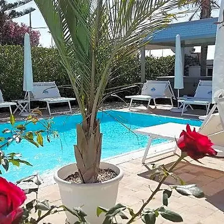 Hotel Blanche Holidays 3*